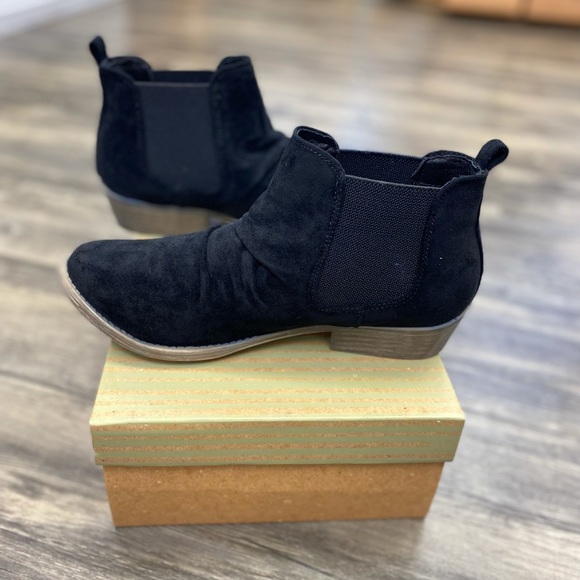 Black Very G booties - Picture 6 of 7